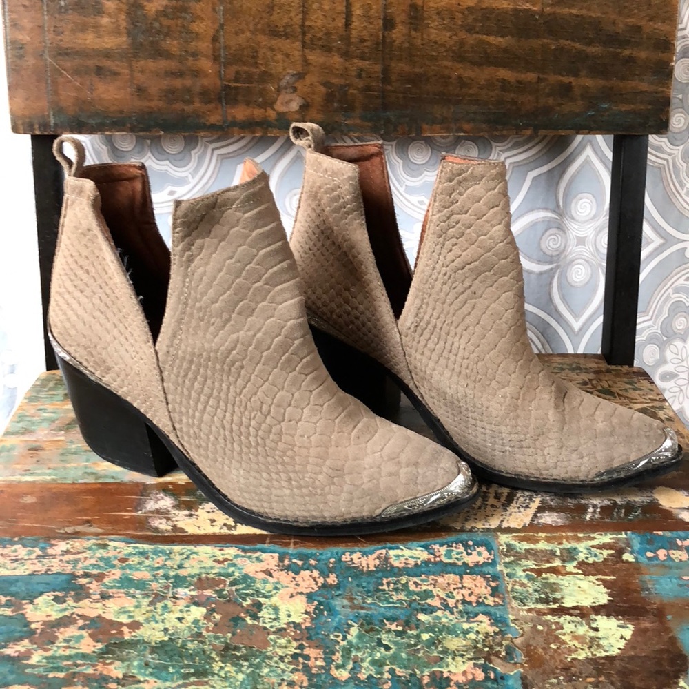 Jeffrey Campbell Hunt the Plains Boots